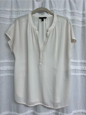 Banana Republic Ivory Open Dot Short Sleeve Blouse Size XS